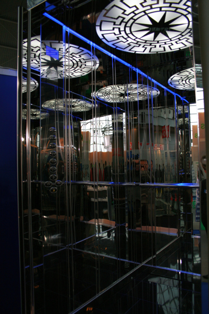 Kabina ze stali Super Mirror pokazana na Euro-Lift 2012